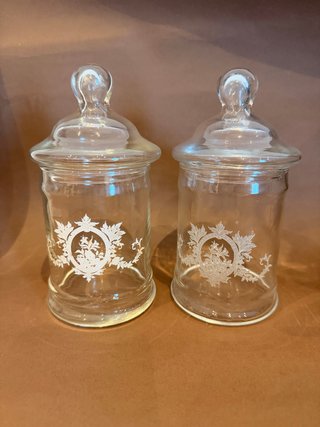 2 Tarros de Cristal Soplado Grabados
