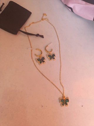Conjunto Collar y Pendientes Mariposa