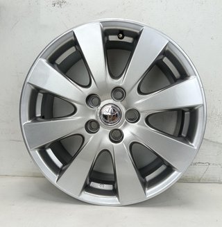 Juego de Llanta Toyota de 17 pulgadas reacondicio