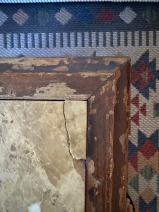 Mesa auxiliar mármol y madera tallada