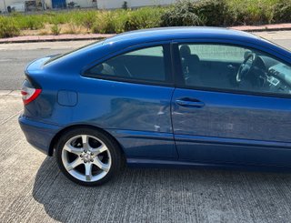 Mercedes-Benz Clase C 2006
