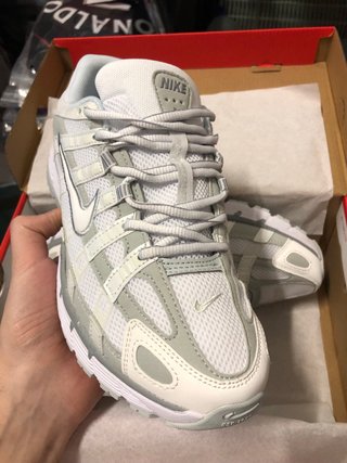 Nike P6000 Blancas y Grises Talla 42