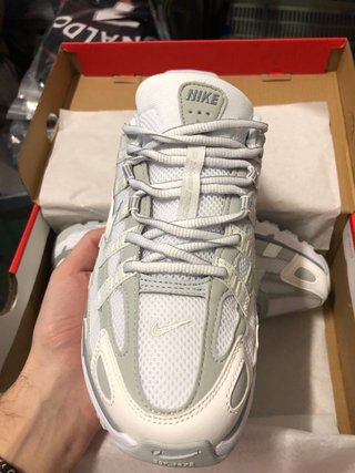 Nike P6000 Blancas y Grises Talla 42