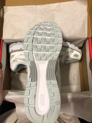 Nike P6000 Blancas y Grises Talla 42