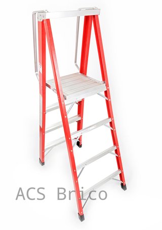 Escalera Fibra Tijera 2x4 - 1,14 Metros - 10400 - Mader