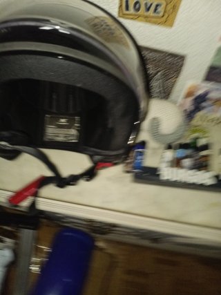 Casco de moto negro