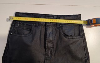 Pantalón cuero Stradivarius T-38 regalo vaquero