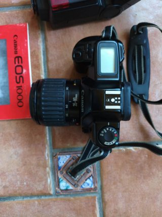 Canon EOS 1000 como nueva