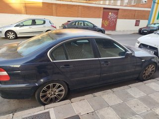 BMW 316i averiado pocos km