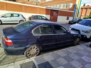 BMW 316i averiado pocos km