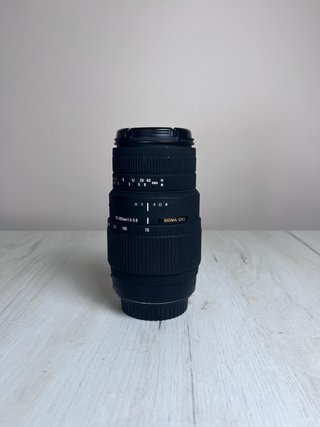 Sigma 70-300mm f/4-5.6 DG Macro Canon EF