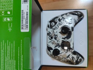 Xbox Series X Robot White + Mando Storm Breaker