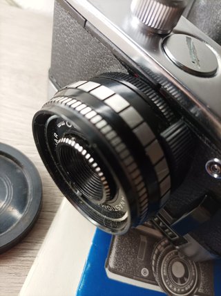 Fotocamera vintage Halina 500 35mm con flash