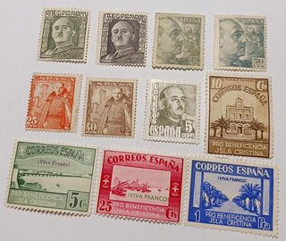 Lote 11 sellos España Viva Franco - Nuevos