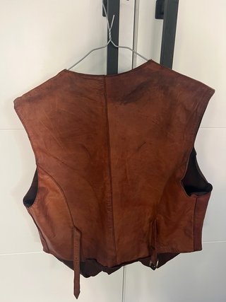 Chaleco de cuero vintage de hombre marrón