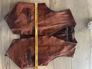 Chaleco de cuero vintage de hombre marrón