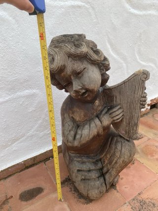 Escultura niño con arpa madera maciza