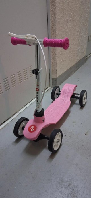 Patinete infantil 4 ruedas rosa