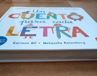 Un cuento para cada letra : aprende las 29 letr...