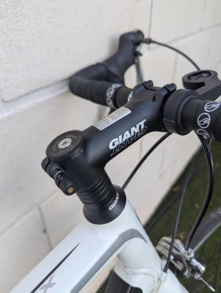 Bicicleta Carretera Giant Defy Blanca