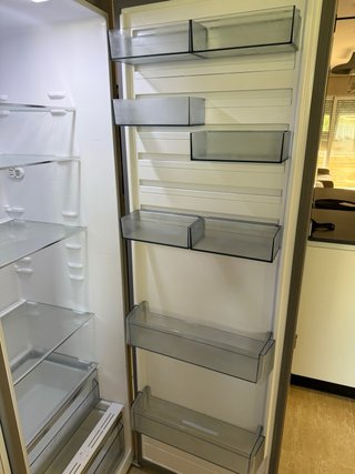 Frigorífico nevera AEG 1 puerta 1,86m cromado