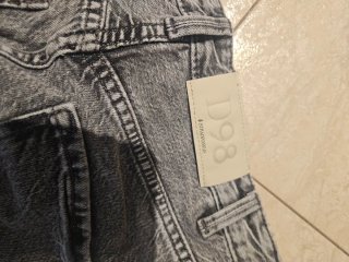 Pantalón vaquero Stradivarius gris