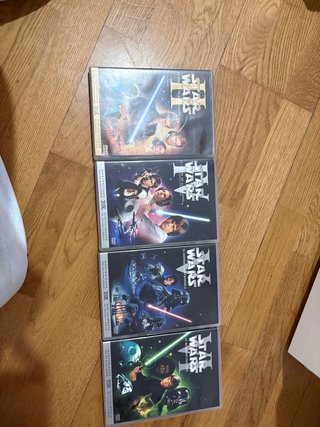 DVDs Star Wars (II, IV, V, VI)