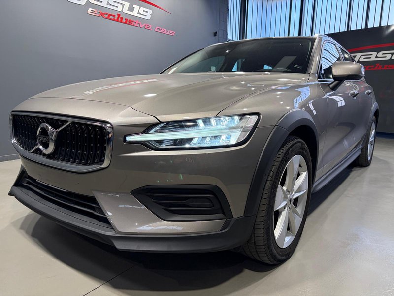 Volvo S60 2019, foto 1