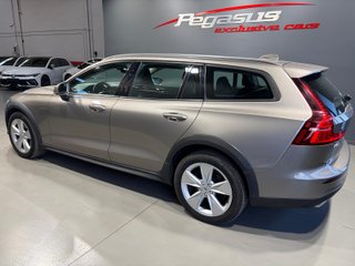 VOLVO V60 CROSS COUNTRY AWD