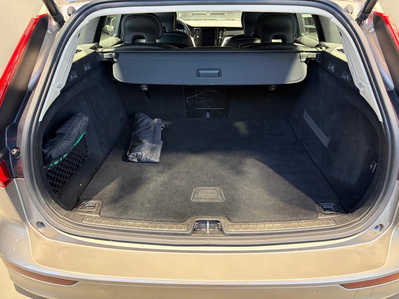 Volvo S60 2019, foto 11