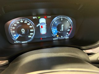 VOLVO V60 CROSS COUNTRY AWD