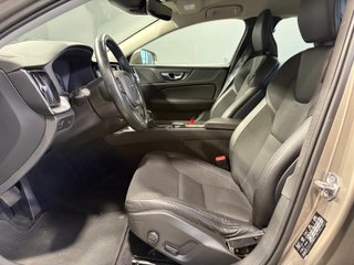 VOLVO V60 CROSS COUNTRY AWD