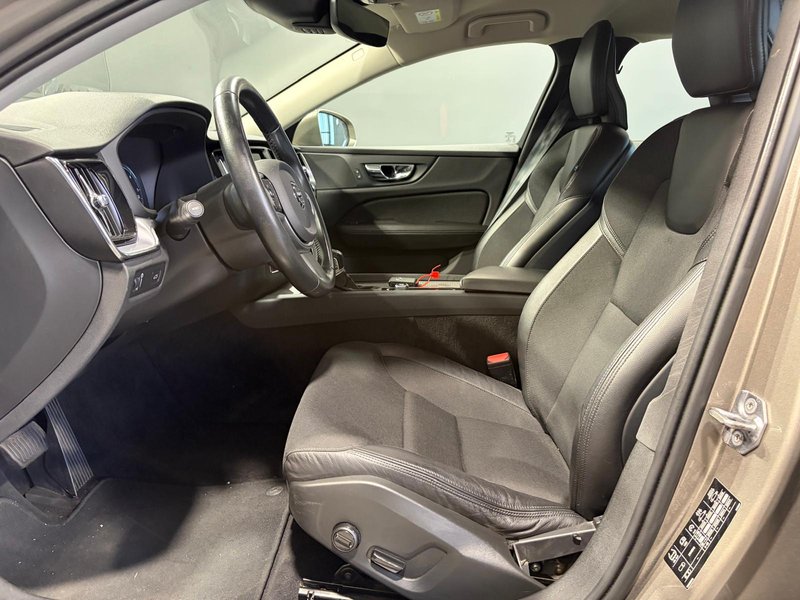 Volvo S60 2019, foto 13