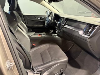VOLVO V60 CROSS COUNTRY AWD