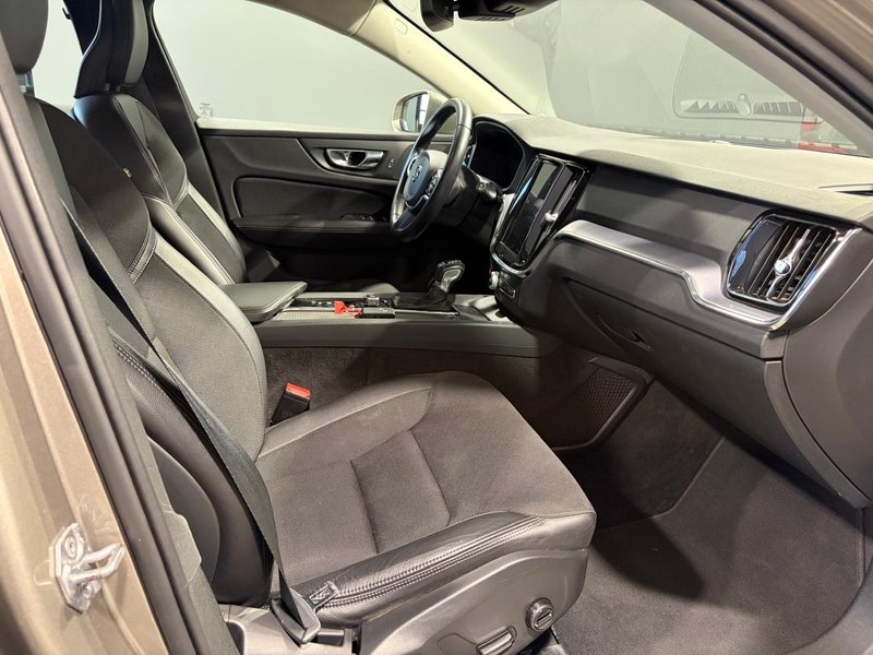 Volvo S60 2019, foto 18