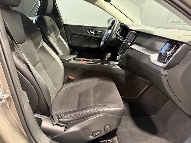 Volvo S60 2019, foto 21