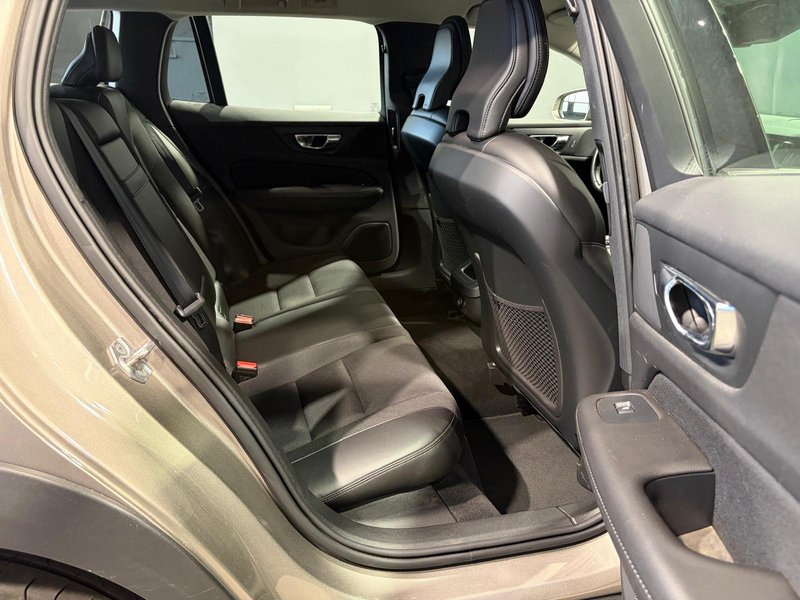 Volvo S60 2019, foto 23