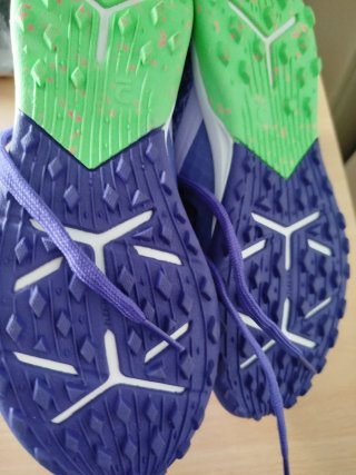Botas fútbol multitacos niño Talla 34