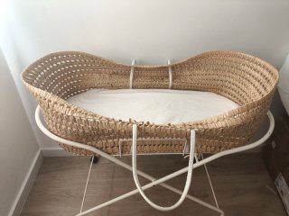 Moisés cesta mimbre con soporte