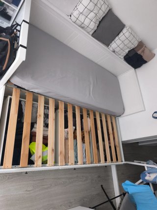 Sofá cama IKEA blanco casi nuevo.  con colchones
