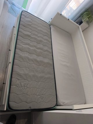 Sofá cama IKEA blanco casi nuevo.  con colchones