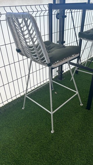 Mesa Terraza y 2 Banquetas Sklum