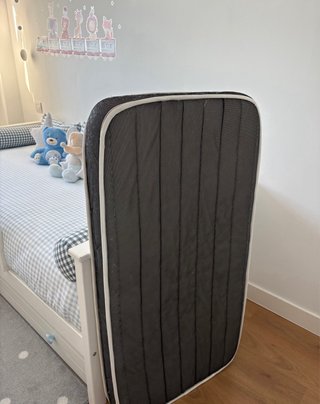 OPORTUNIDAD Cuna de bebé blanca Marca MICUNA