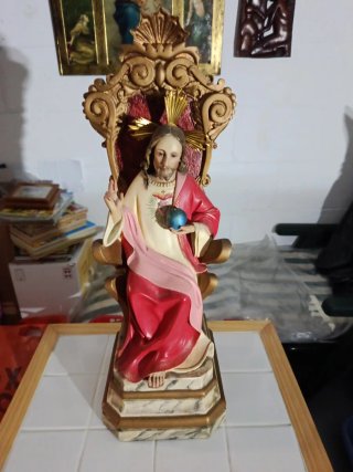 Figura Cristo Rey Trono Globo