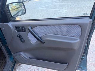 Nissan Terrano II 1997