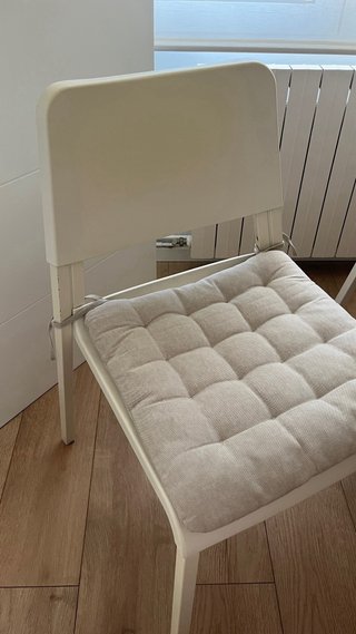 Sillas Teodore Ikea con cojín