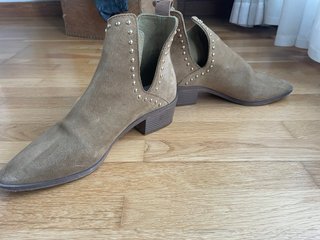 Botines Piel Tachuelas