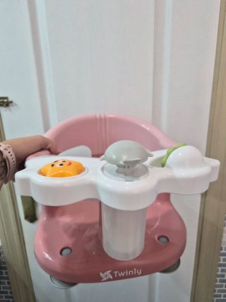 Silla de ducha para bebé rosa y blanca