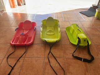 Trineos de plástico para nieve