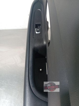 GUARNECIDO PUERTA TRASERA DERECHA Kia Carens (RP)(2013->)